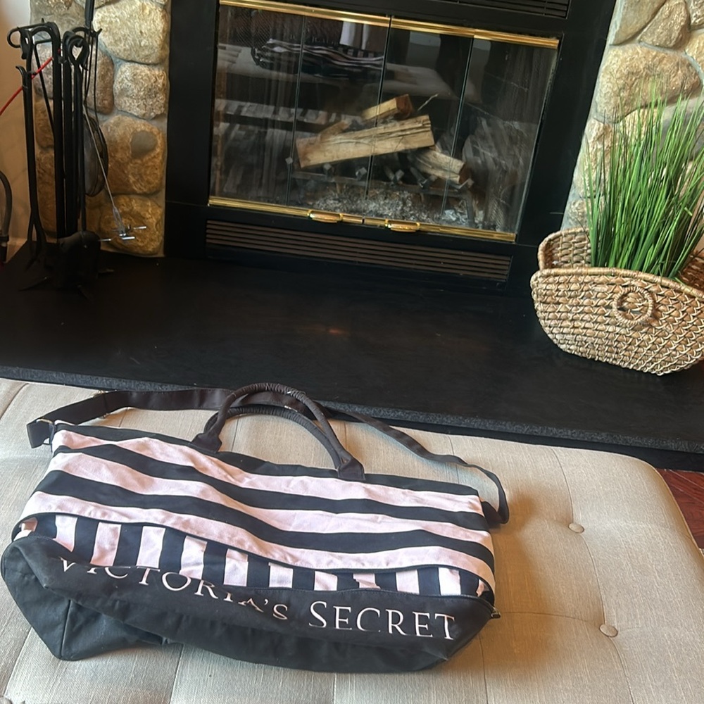 NWT Victoria Secrets Pink Black Striped Weekender Duffle Bag